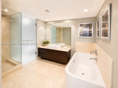 Alquiler de apartamento en St Tropez I II and III 2-504–Lanai