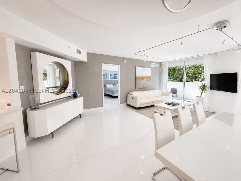 Alquiler de apartamento en St Tropez I II and III 2-504–Lanai