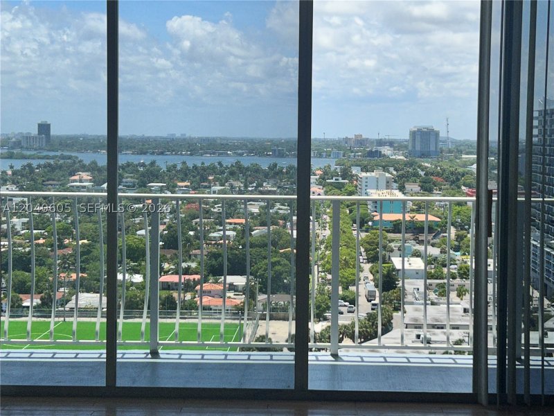 Comprar apartamento en Grandview Palace 2104