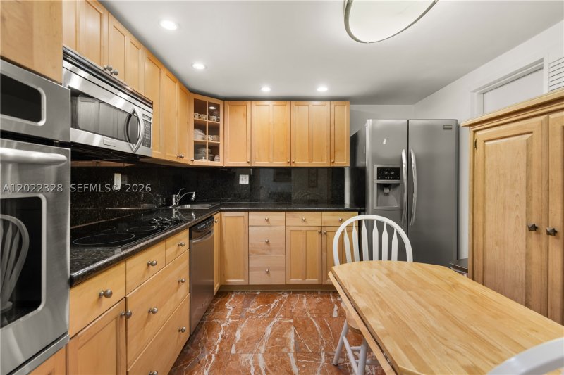 Apartment for rent at Cape Florida Club 611