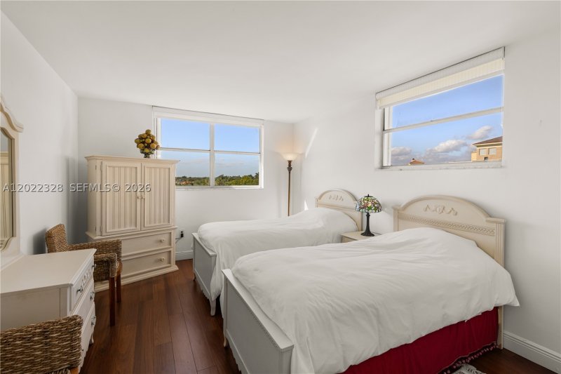 Apartment for rent at Cape Florida Club 611