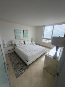 Alquiler de apartamento en Akoya 1707