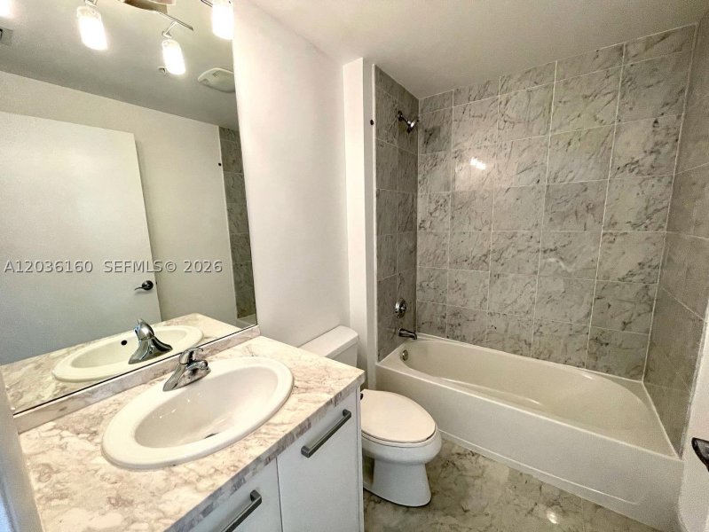 Condo for sale at Vizcayne South Tower 2108