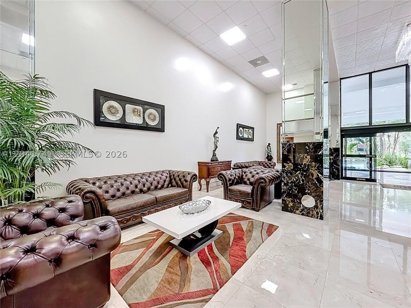 Condo for sale at Winston Towers 405