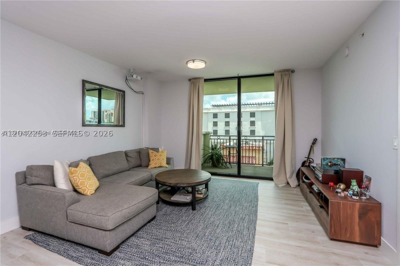 Apartment for rent at 1300 Ponce 500