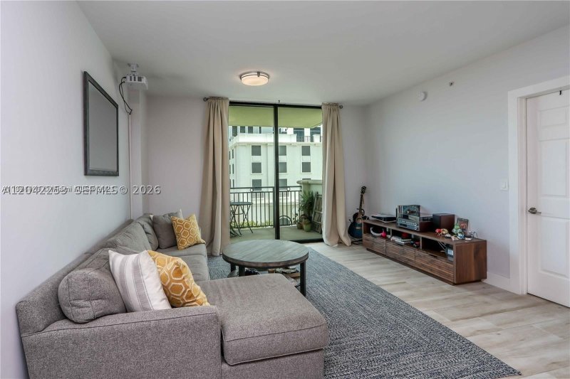 Apartment for rent at 1300 Ponce 500