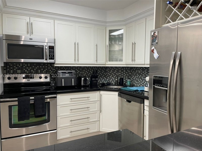 Apartment for rent at Brickell Bay Club 314