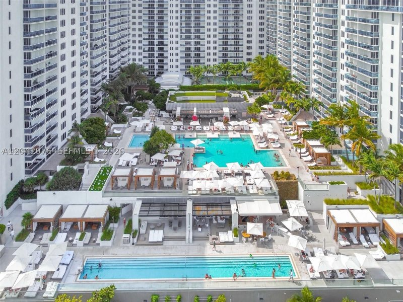 Alquiler de apartamento en Roney Palace 420