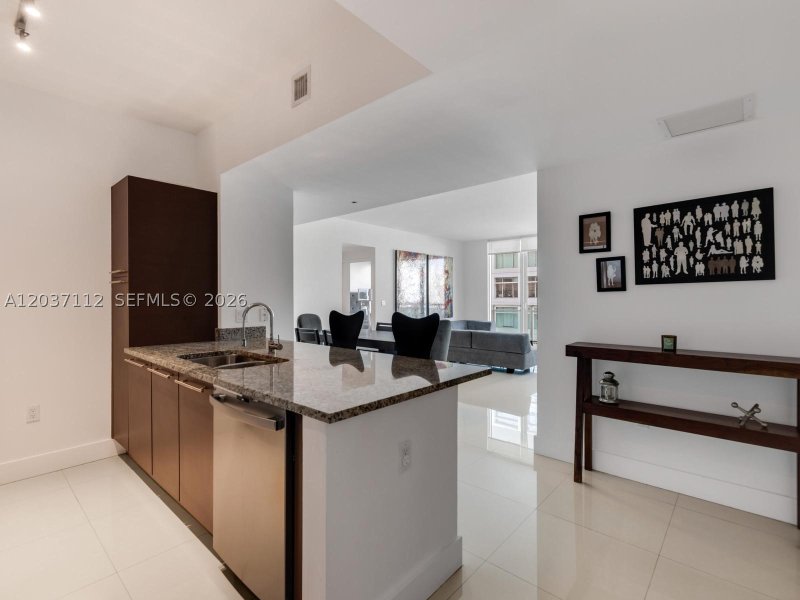 Apartment for rent at The Plaza Tower I 1404