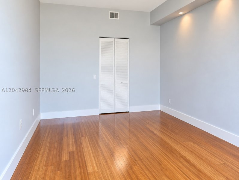 Condo for sale at New Wave 14E