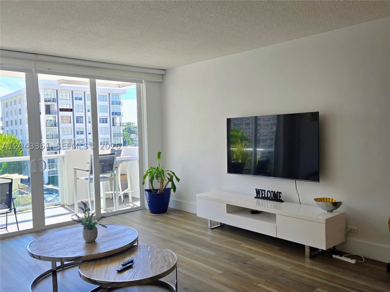 Condo for sale at Pavilion 520