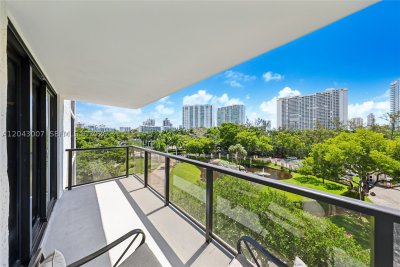 Comprar apartamento en Biscayne Cove 506