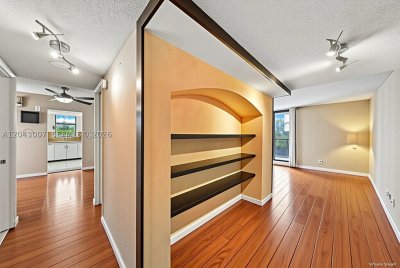 Comprar apartamento en Biscayne Cove 506