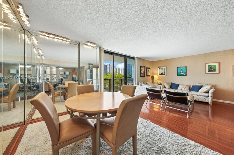 Comprar apartamento en Biscayne Cove 506