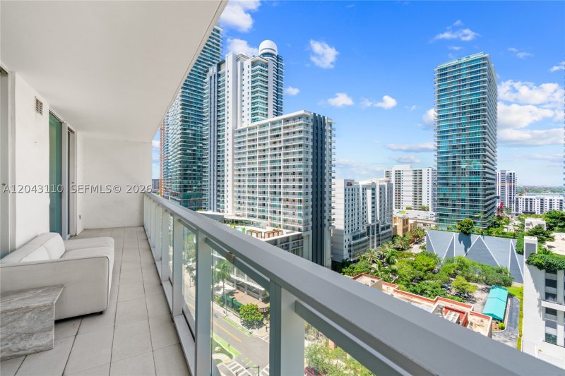 Condo for sale at The Bond 1509