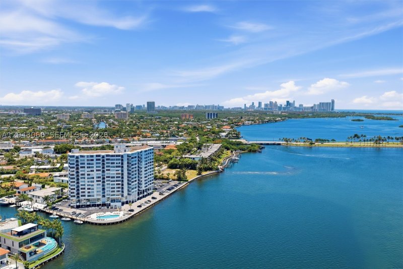 Condo for sale at Majorca Towers 609