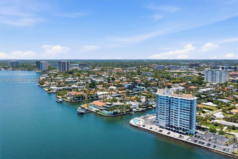 Condo for sale at Majorca Towers 609