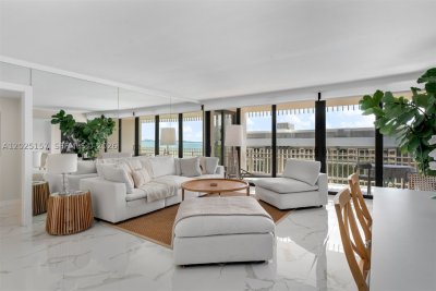 Comprar apartamento en Grove Isles Tower III C803