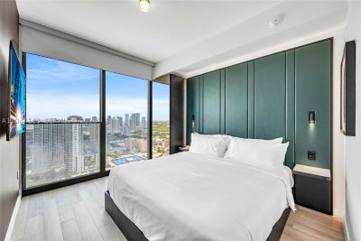 E11EVEN Hotel & Residences Apt #EXECHPH04