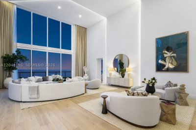 Comprar apartamento no Acqualina Resort & Spa PH5002