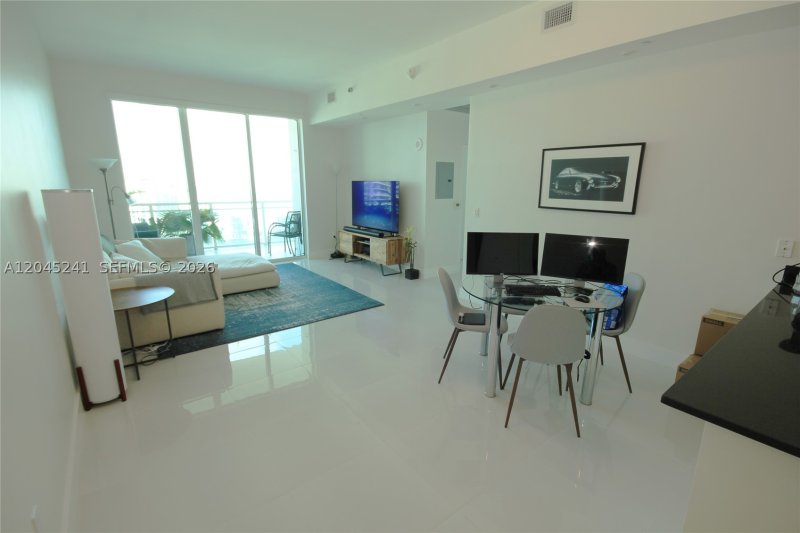 Apartment for rent at The Plaza Tower I 5000