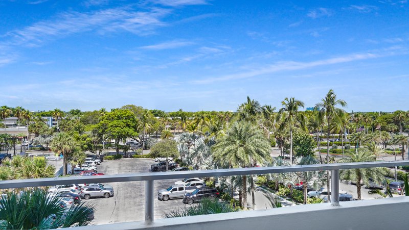 Condo for sale at Ocean Manor 403