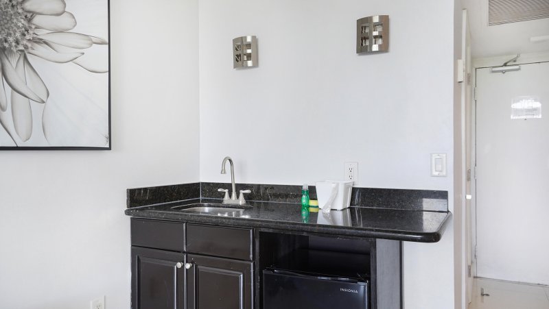 Condo for sale at Ocean Manor 403