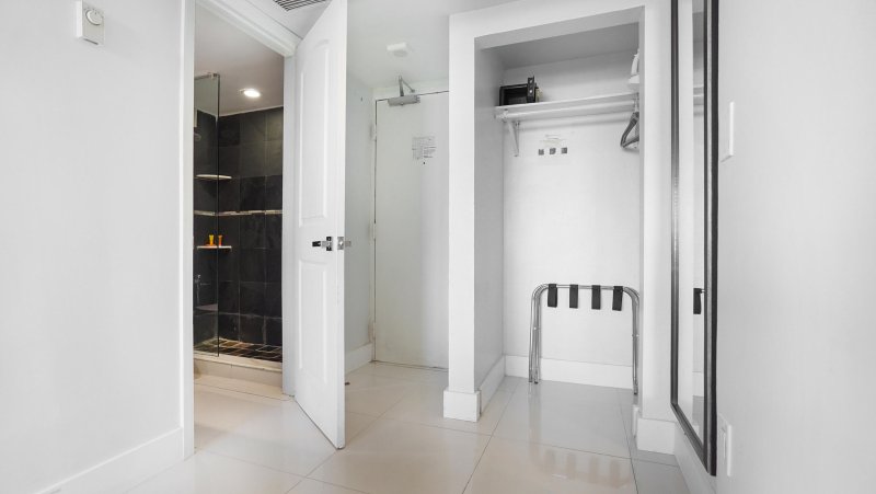 Condo for sale at Ocean Manor 403