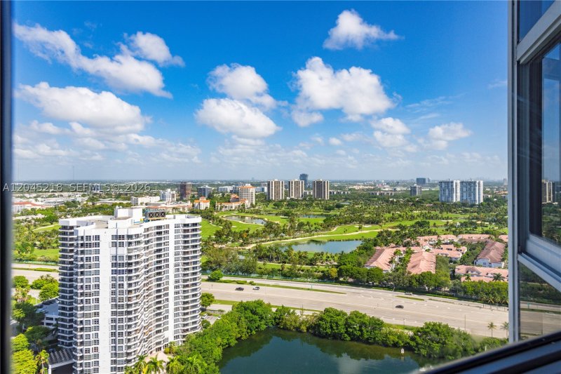 Alquiler de apartamento en Mystic Pointe 500 3206