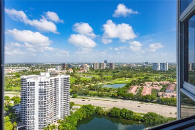 Alquiler de apartamento en Mystic Pointe 500 3206