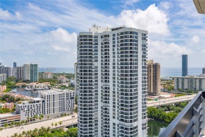 Mystic Pointe 500 Apt #3206