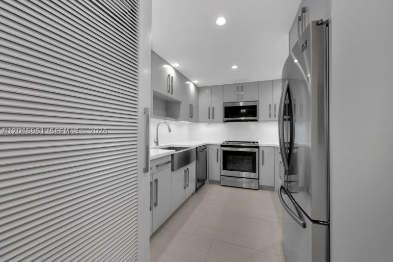 Condo for sale at Biltmore II 618