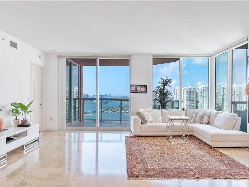Condo for sale at Hidden Bay 2409