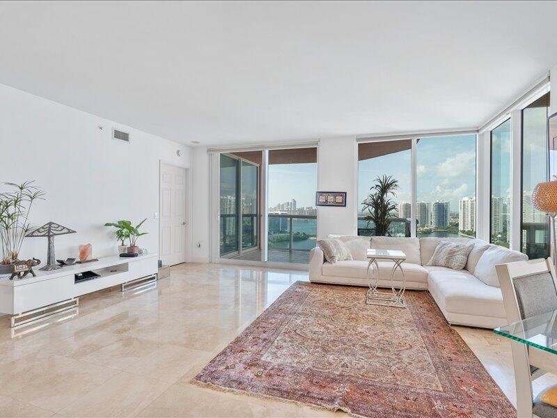 Condo for sale at Hidden Bay 2409