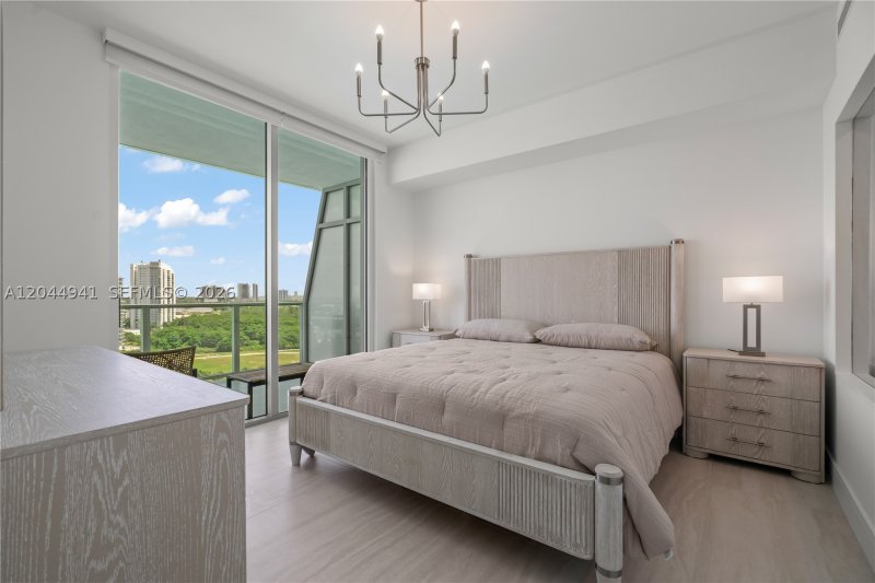 Alquiler de apartamento en One Park Tower by Turnberry 2107