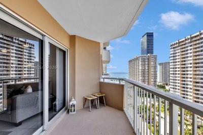 Comprar apartamento en The Hemispheres 14C