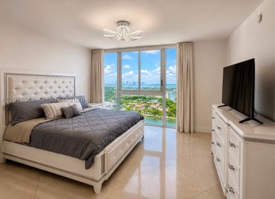 Comprar apartamento no Green Diamond Condo 2407