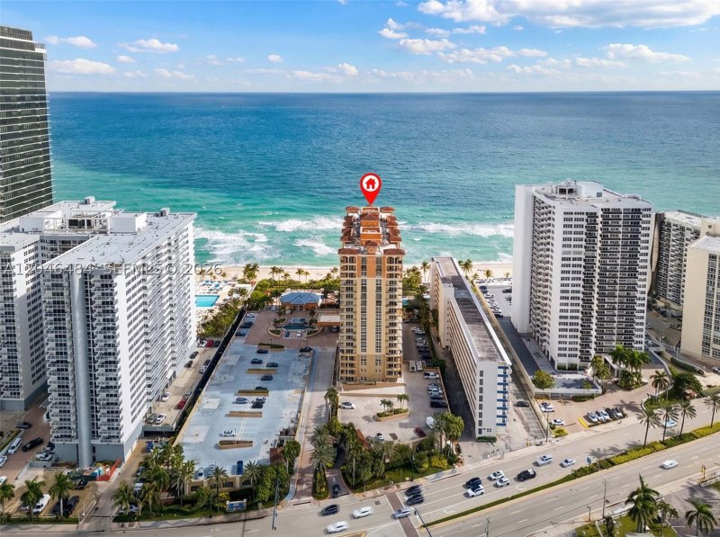 Apartment for rent at 2080 Ocean Drive 1711