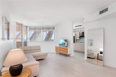 Portofino Tower Apt #907