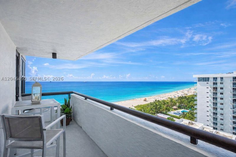 Condo for sale at Club Atlantis 1814