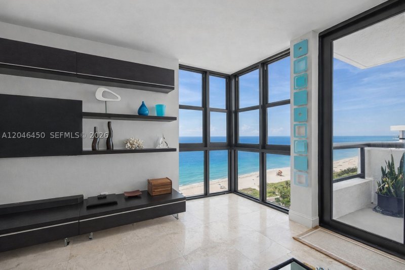 Condo for sale at Club Atlantis 1814