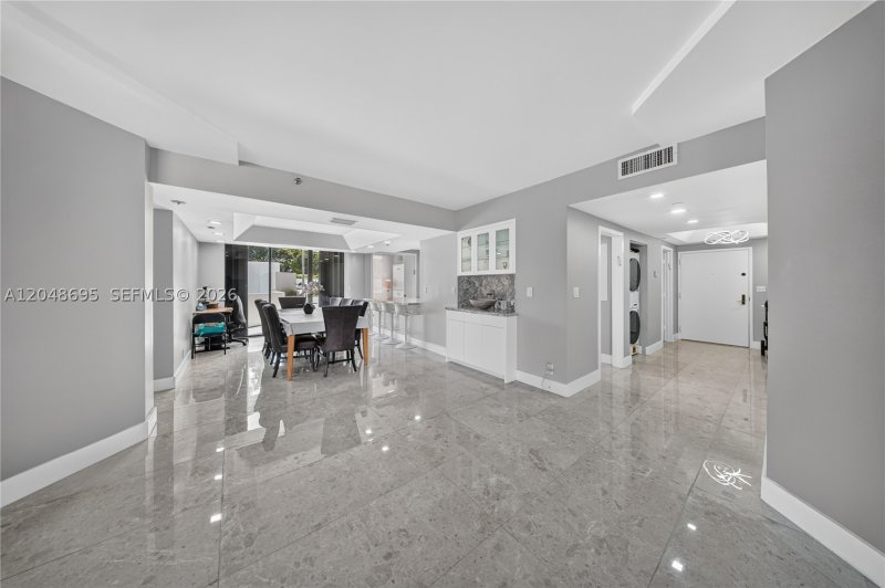 Condo for sale at Williams Island 2800 302