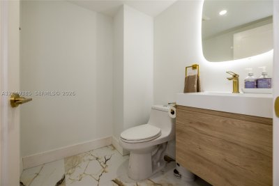 Comprar apartamento en Edgewater Beach Tower 1002