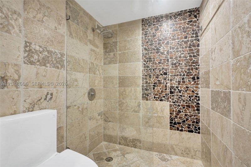 Apartment for rent at Four Winds Condo 1402