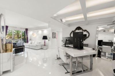 1000 Williams Island Apt #305