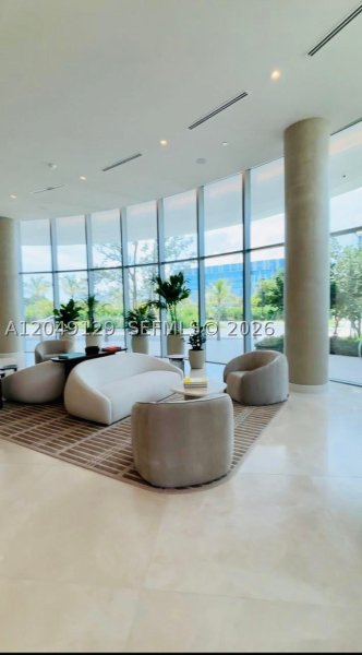 Alquiler de apartamento en One Park Tower by Turnberry 1411