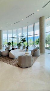 Alquiler de apartamento en One Park Tower by Turnberry 1411
