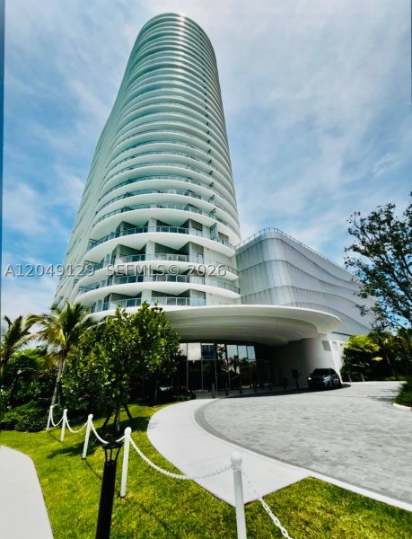 Alquiler de apartamento en One Park Tower by Turnberry 1411