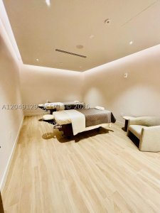 Alquiler de apartamento en One Park Tower by Turnberry 1411