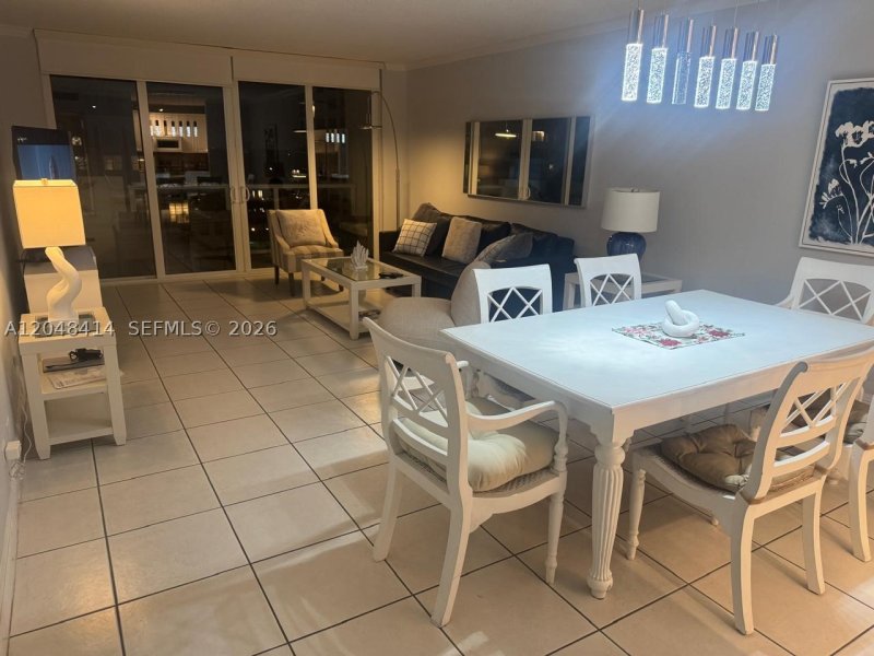 Condo for sale at Pavilion 823